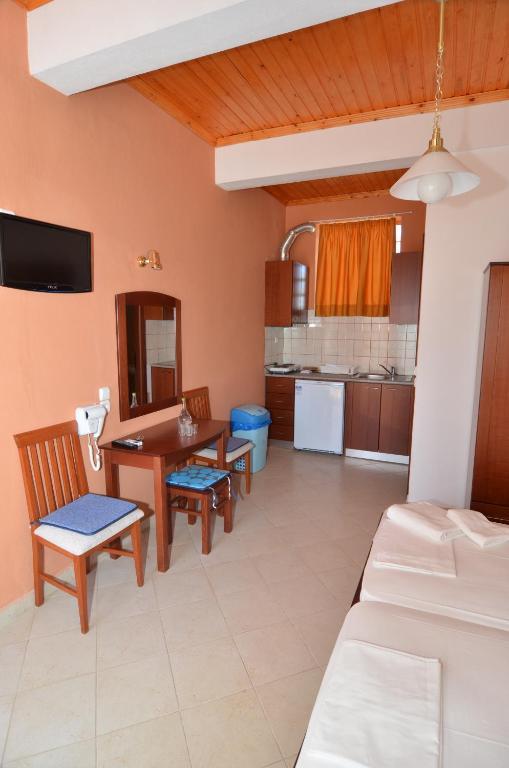 Avra Apartments Limenária Szoba fotó
